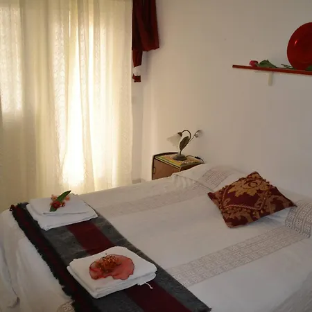 Apartamento Casa Mimosa - Con Giardino A 50 Mt Dal Mare *